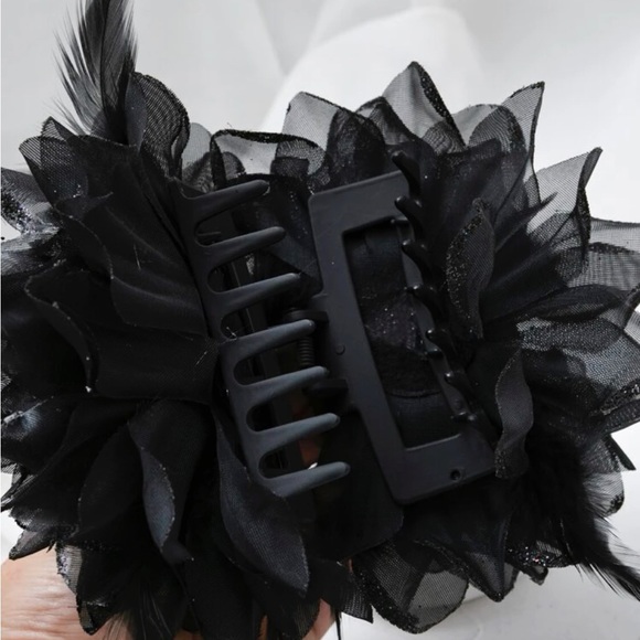 Cute black Hair clip - Picture 4 of 4